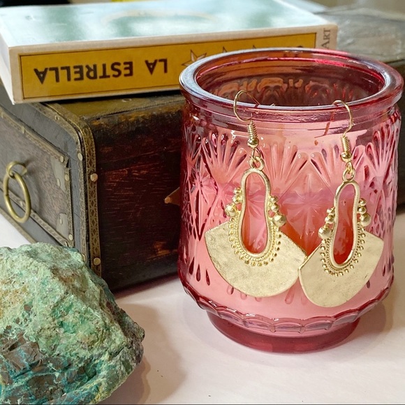 3/$15 Bohemian Dangle Drop Earrings - Picture 2 of 8